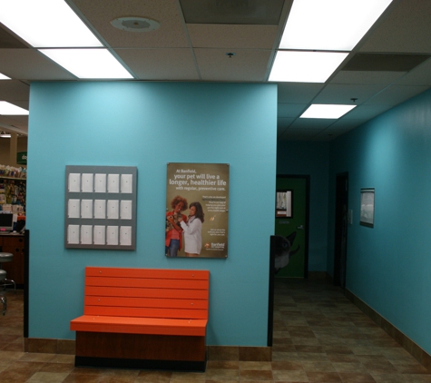 Banfield Pet Hospital - Eden Prairie, MN