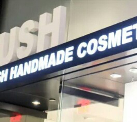 Lush Cosmetics Topanga Mall - Canoga Park, CA. Products for bath, hair and body that are loaded with fresh ingredients