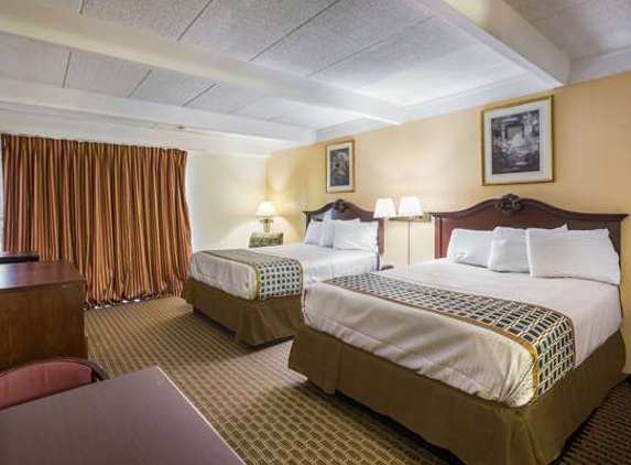 Super 8 by Wyndham Macon GA - Macon, GA