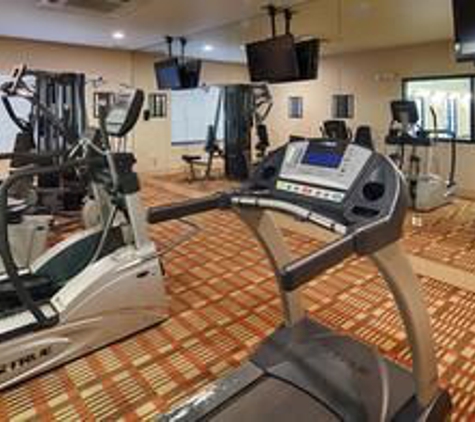 Best Western Plus DeSoto Inn & Suites - Mansfield, LA