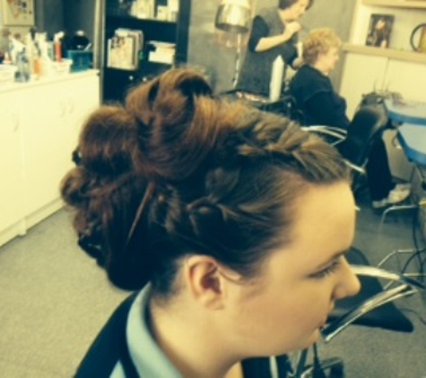 Mannum Hair Designs - Mannum, SA. Formal Hair