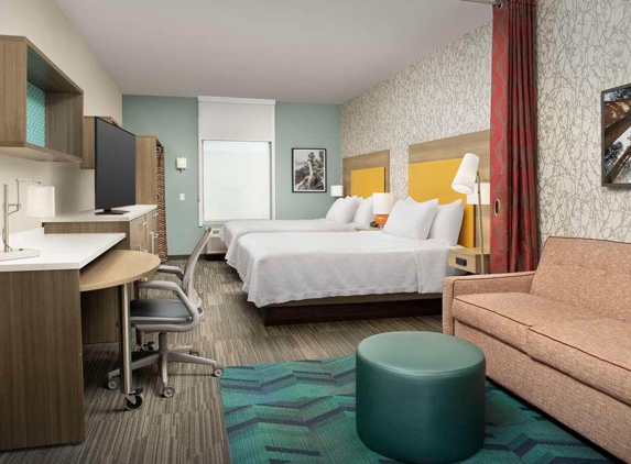 Home2 Suites by Hilton Clovis Fresno Airport - Clovis, CA