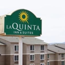 Comfort Inn & Suites - Motels