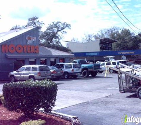 Hooters - Jacksonville, FL