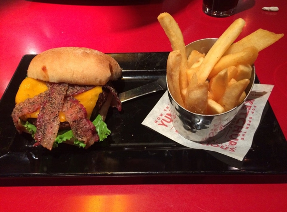 Red Robin Gourmet Burgers - Provo, UT