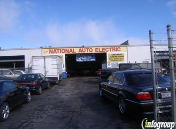 Deluxe Auto Body - Canoga Park, CA