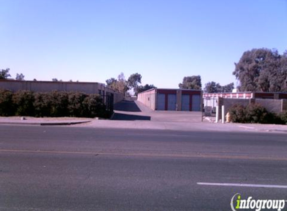 Chamber Self Storage - Glendale, AZ