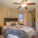 Sterling Point Apartments - Apartments