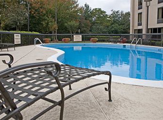 Hampton Inn Atlanta-Airport - Atlanta, GA