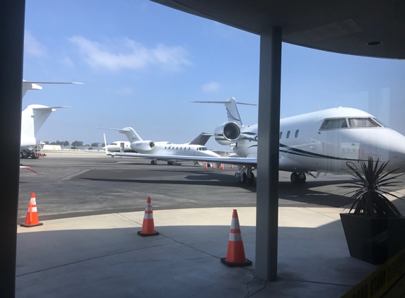 Atlantic Aviation - Santa Ana, CA