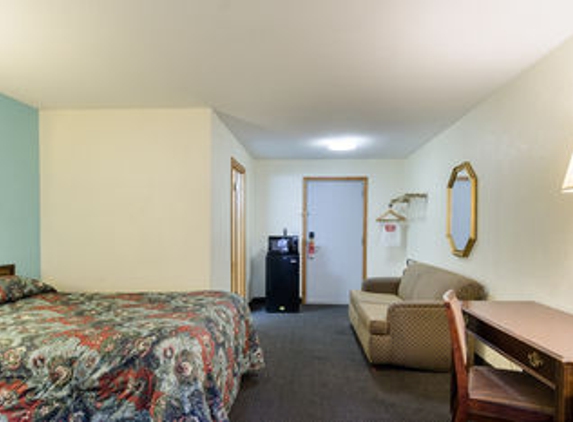 Econo Lodge - Sutton, MA