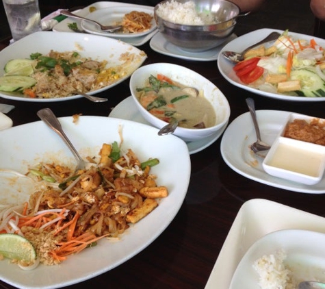 Ayara Thai Cuisine - Los Angeles, CA