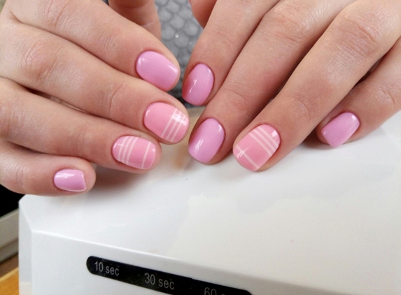 Nails On Call (App) - New York, NY