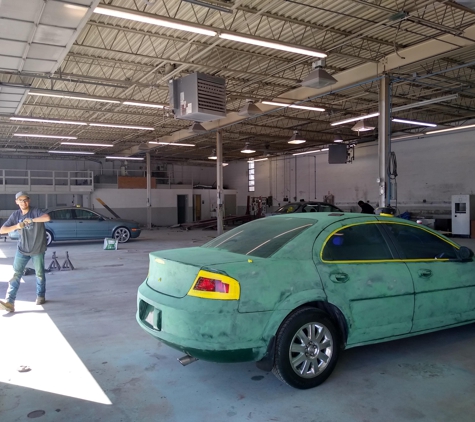 Stonewall Collision & Auto Painting - Cincinnati, OH