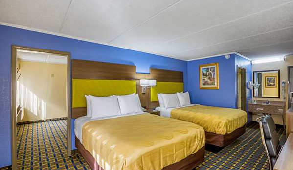 Quality Inn & Suites Near Six Flags East - Atlanta, GA