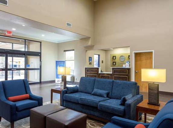 Comfort Inn & Suites Airport - Baton Rouge, LA