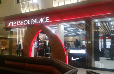 Shoe Palace 2000 Willowbrook Mall 