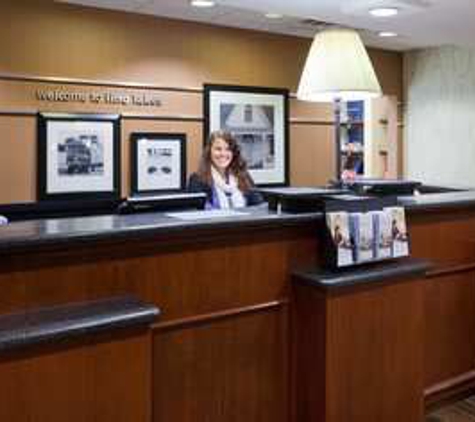 Hampton Inn & Suites Lino Lakes - Lino Lakes, MN