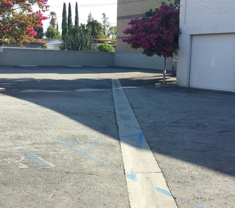 Temple City Dialysis Inc. - Temple City, CA. Private parking lot