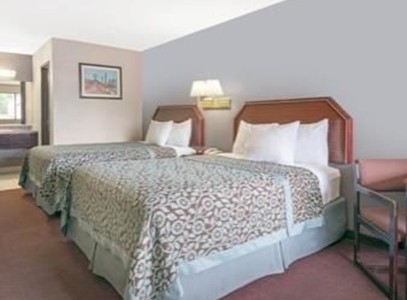 Days Inn by Wyndham Ruidoso Downs - Ruidoso Downs, NM