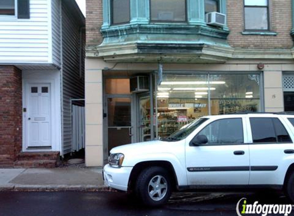 Town Cobbler - Wakefield, MA