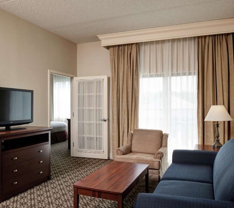 DoubleTree Suites by Hilton Hotel Mt. Laurel - Mount Laurel, NJ