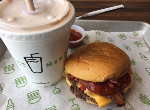 Shake Shack - Yonkers, NY