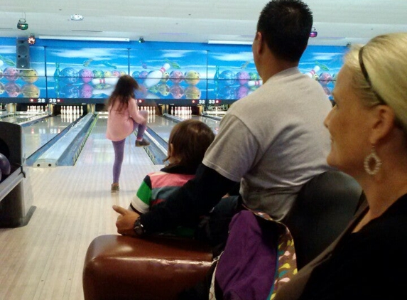 King Pin Bowling - Egg Harbor Township, NJ