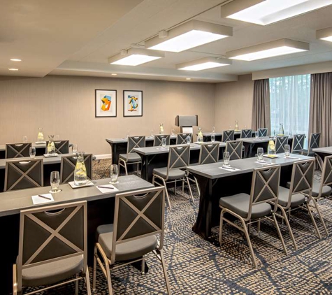 DoubleTree by Hilton Hotel Chicago - North Shore Conference Center - Skokie, IL