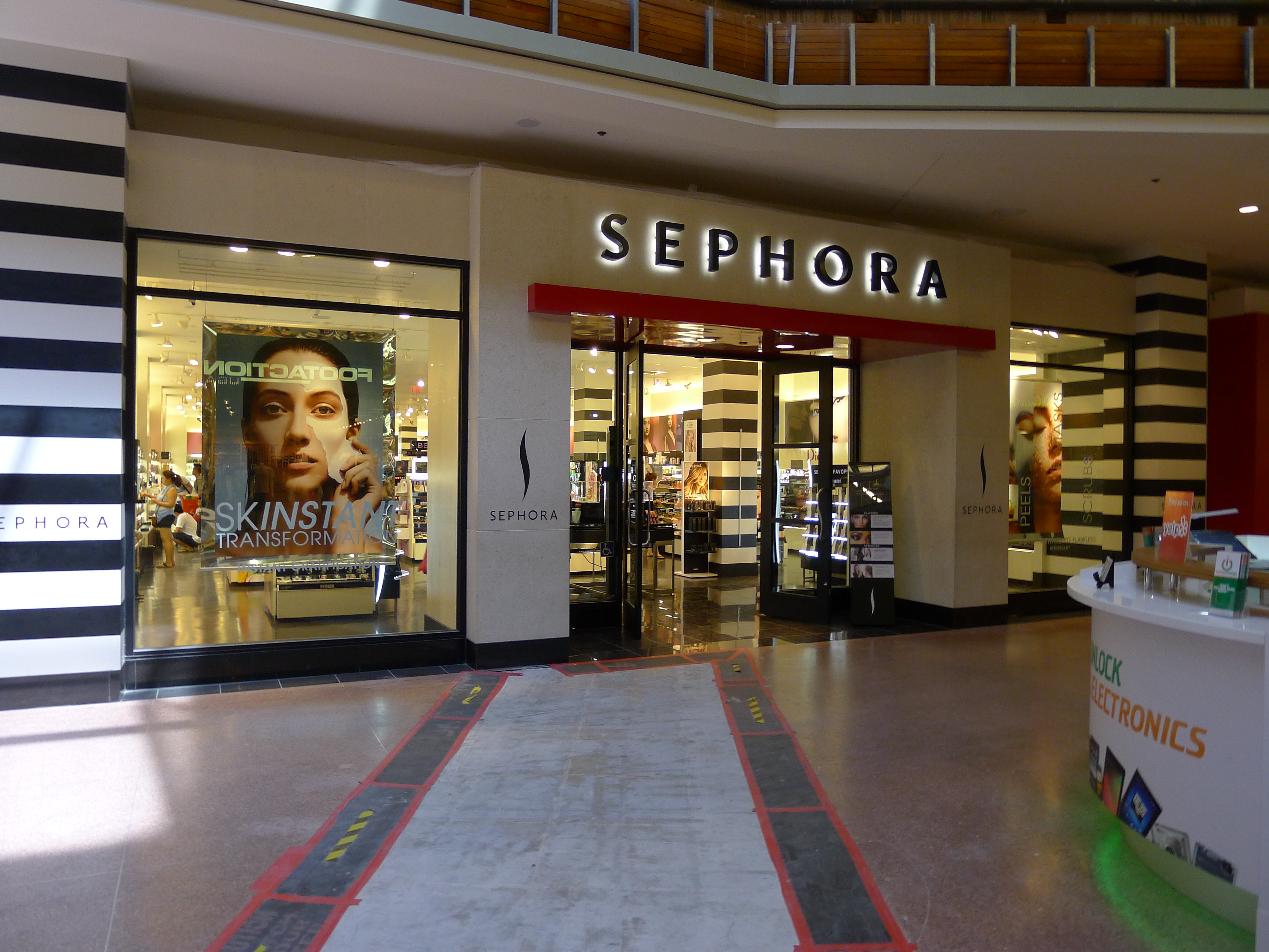 Sephora - Arcadia, CA 91007