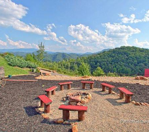 American Patriot Getaways - Pigeon Forge, TN