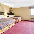 Days Inn & Suites by Wyndham Jeffersonville IN - Motels