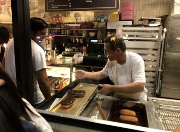 King Pin Donuts - Berkeley, CA