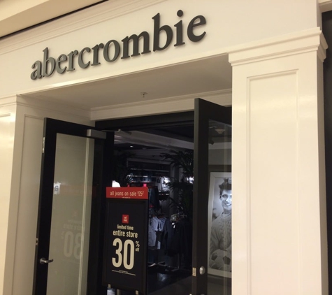 Abercrombie & Fitch - Fort Lauderdale, FL