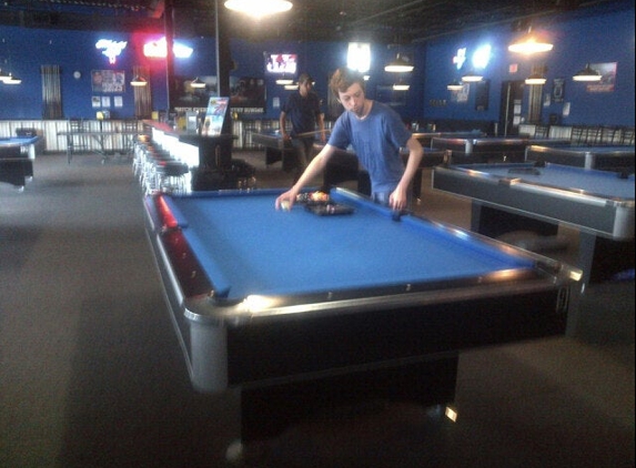 Shooters Billiards & Sports Bar - Austin, TX