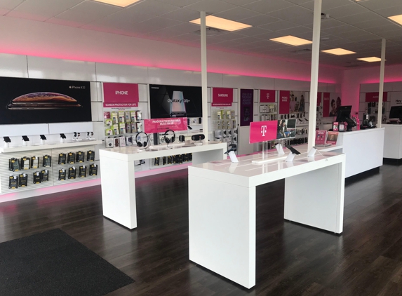 T-Mobile - Warrenton, OR