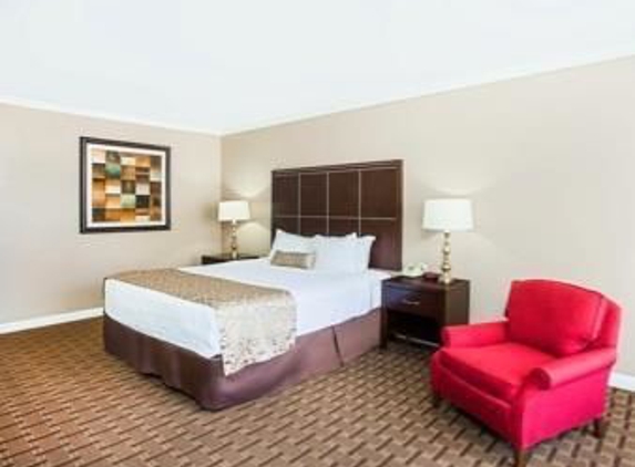 Ramada Inn - Burbank, CA