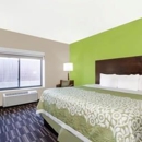 Days Inn & Suites by Wyndham Jamaica JFK Airport - Motels