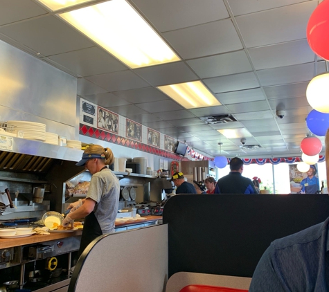 Waffle House - Spring Hill, TN