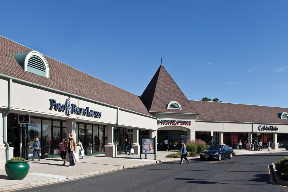 jackson outlets nj hours