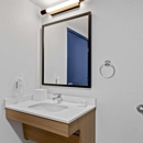 Spark by Hilton Daleville Roanoke North - Hotels