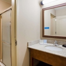 Hampton Inn Fairmont - Hotels