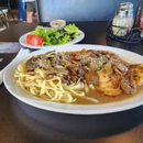 Davila's Pizza - Pizza