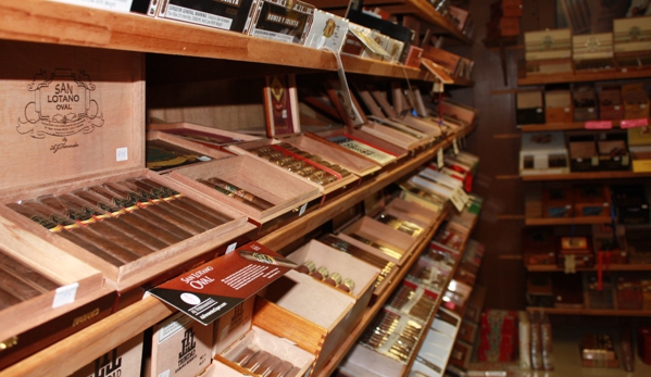 Jewel's Cigar & Briar Shop - Covington, LA