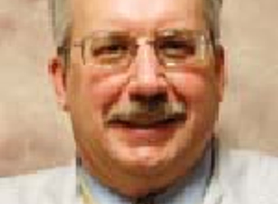 Dr. William C Malik, MD - Streator, IL