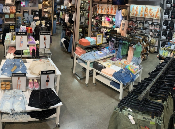 Tillys - Vancouver, WA