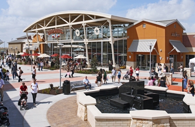 lululemon houston premium outlets