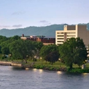 Comfort Inn & Suites New Lisbon - Motels