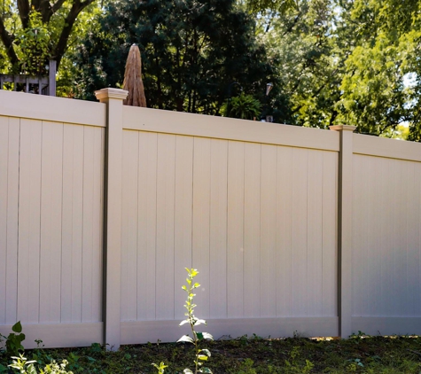 ReVamp Fence & Deck - Evansville, IN