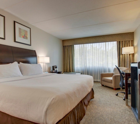 Holiday Inn Westbury-Long Island - Carle Place, NY